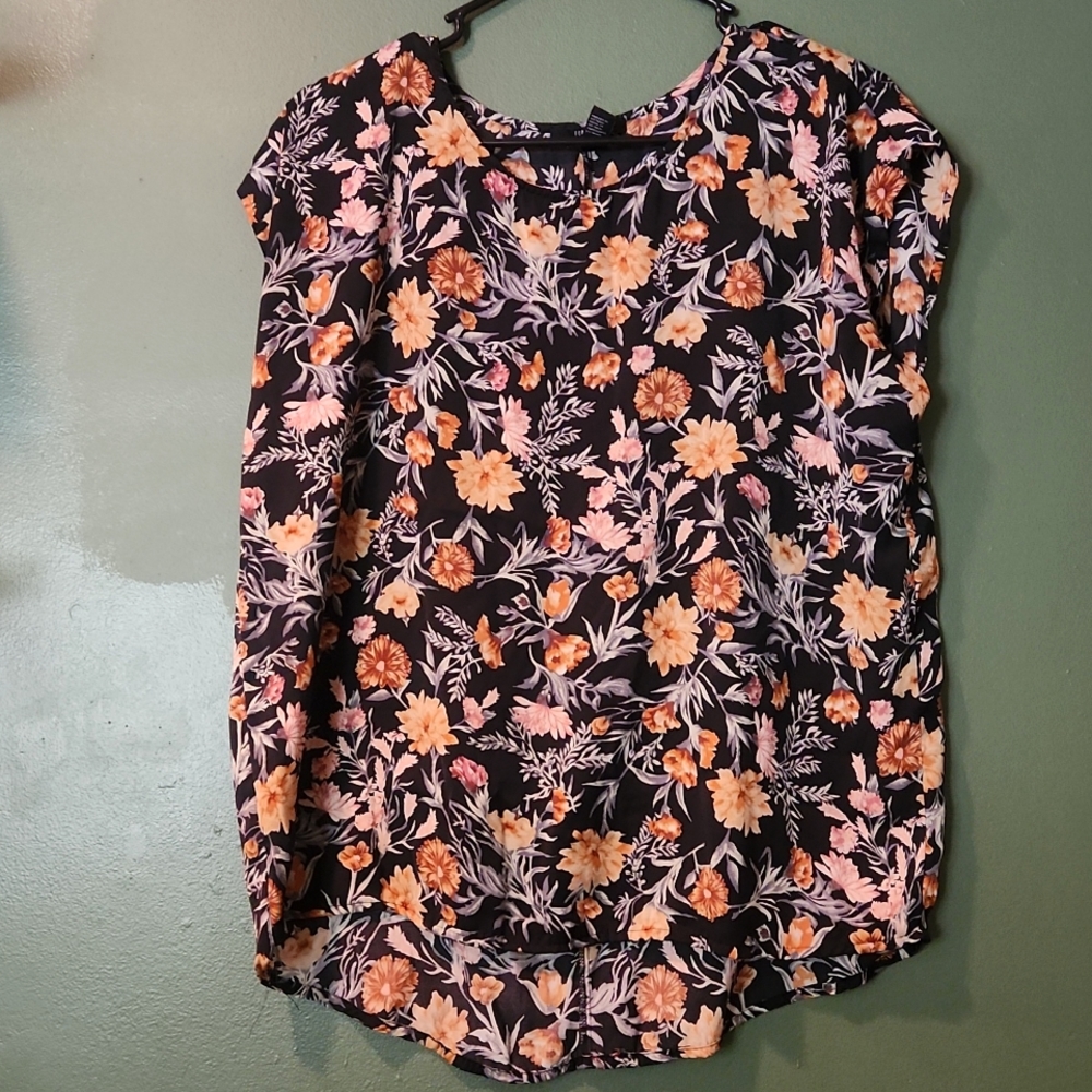 Forever 21 Black Floral Shirt